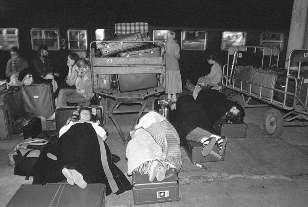 Railway station. Photo: Tõnu Tormis, 1988